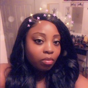 Meet your Posher, Latosha